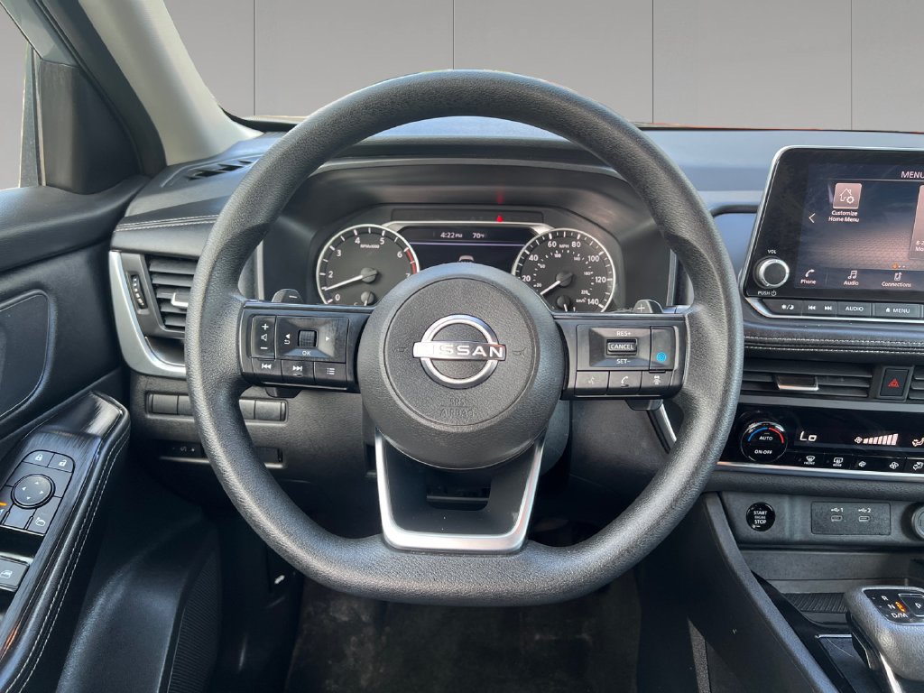 Used 2024 Nissan Rogue SV AWD/4WD image 14