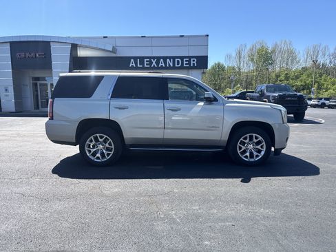 Used 2015 GMC Yukon SLT w/ Open Road Package AWD/4WD image 2