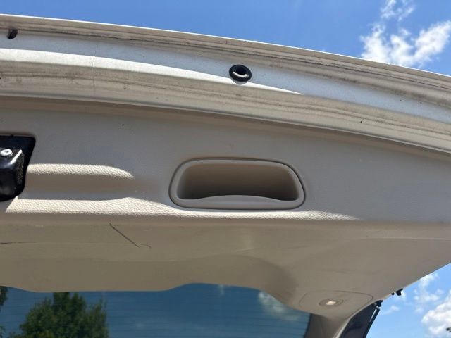Used 2022 Chrysler Pacifica Touring-L FWD image 21