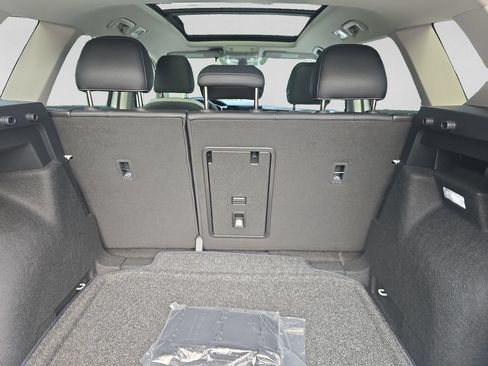 New 2026 Volkswagen Taos SE FWD image 27