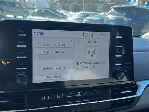 Certified 2024 Toyota Sienna LE image 15