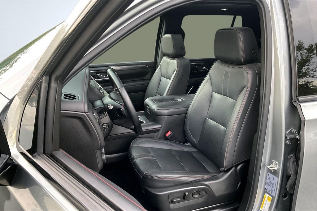 Used 2023 Chevrolet Tahoe RST w/ Luxury Package RWD image 19