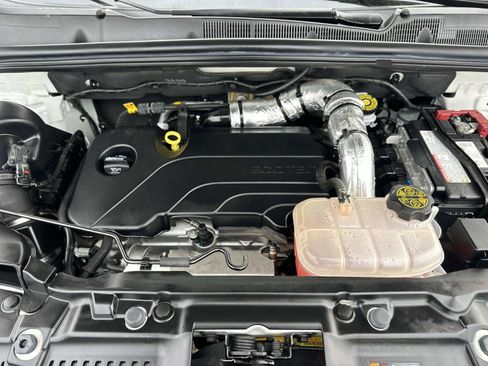 Certified 2022 Chevrolet Trax LT w/ LT Convenience Package image 10