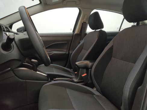 Used 2024 Nissan Versa SV image 17