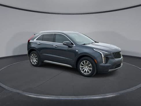 Used 2021 Cadillac XT4 Premium Luxury w/ Driver Awareness Package FWD image 2