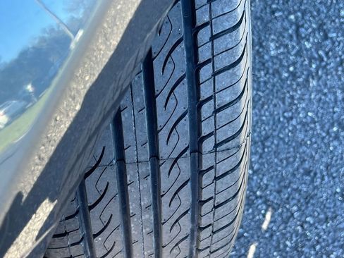 Used 2016 Toyota Corolla L image 10