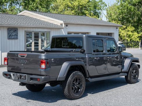 Used 2021 Jeep Gladiator Sport AWD/4WD image 11