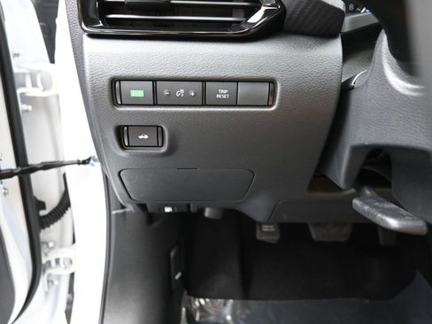 New 2025 Nissan Sentra SV w/ SV Premium Package image 14