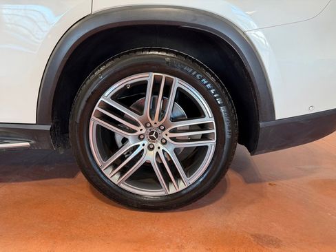 Used 2020 Mercedes-Benz GLS 450 4MATIC image 12