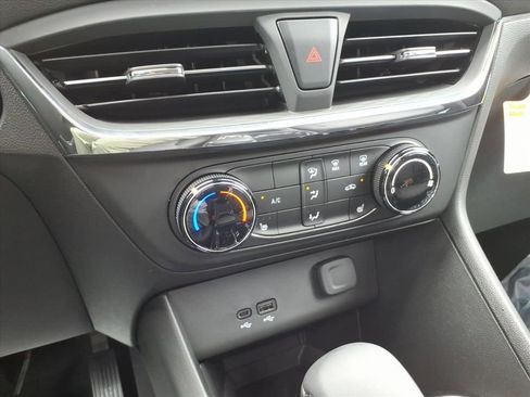 New 2026 Buick Encore GX Preferred w/ Comfort Package FWD image 19