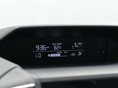 Used 2020 Subaru Crosstrek 2.0i Premium AWD/4WD image 24