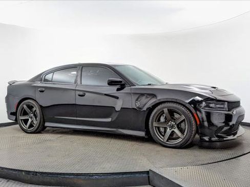 Used 2018 Dodge Charger SRT Hellcat w/ Harman/Kardon Audio Group image 11