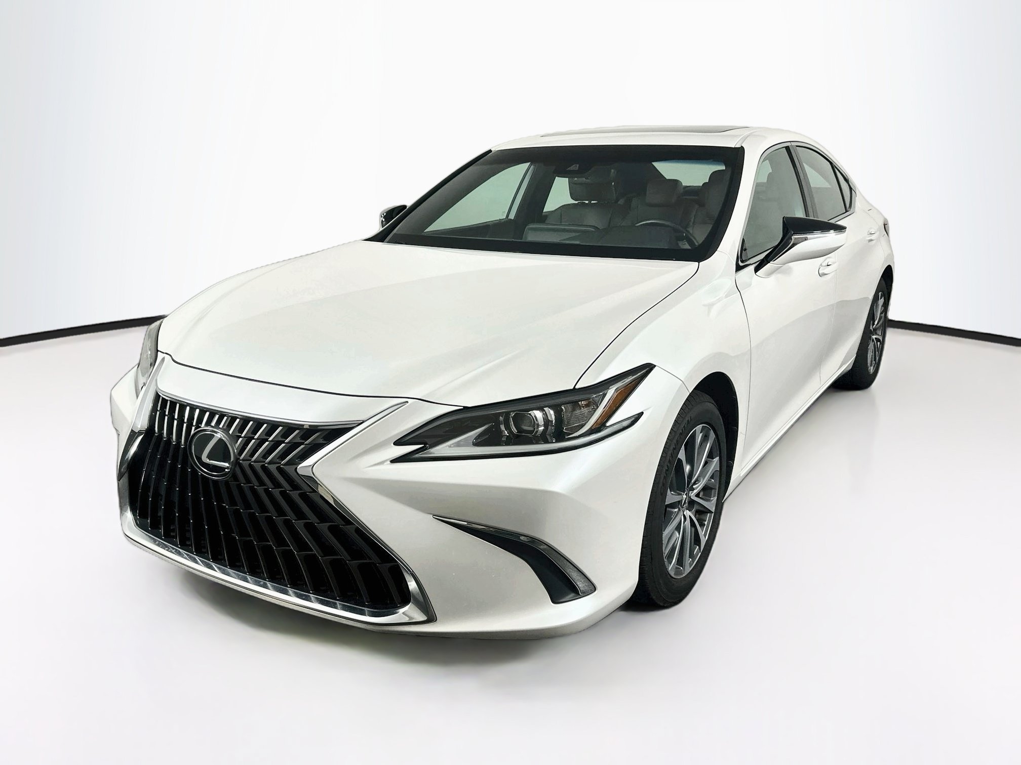 Used 2022 Lexus ES 350 w/ Accessory Package FWD image 3