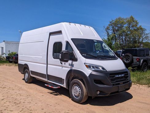 New 2024 RAM ProMaster 3500 w/ Delivery Van Package image 5
