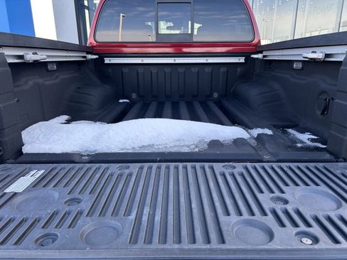 Used 2022 Nissan Frontier SV image 17