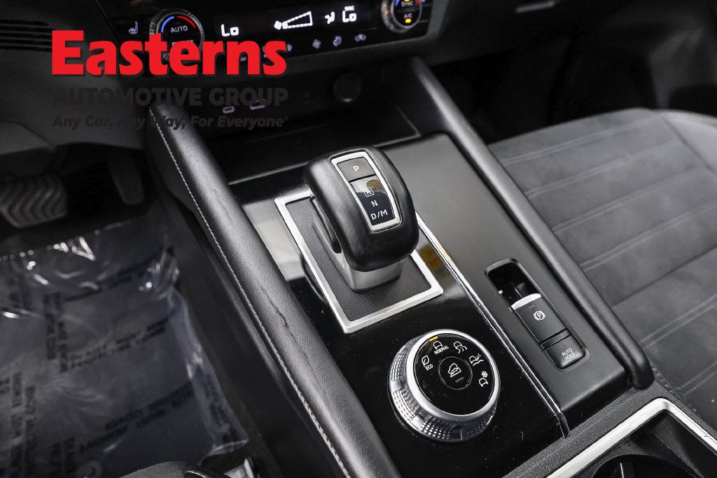Used 2024 Mitsubishi Outlander SE FWD image 15