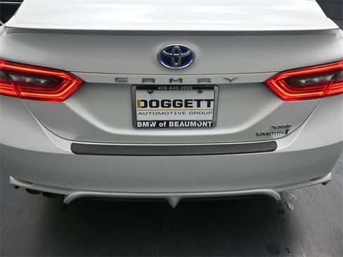 Used 2022 Toyota Camry XSE w/ Cold Weather Package image 14