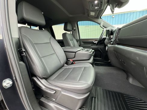 Certified 2024 Chevrolet Silverado 3500 LT w/ Convenience Package image 28