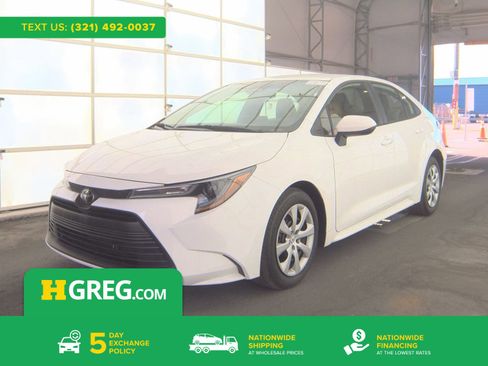 Used 2024 Toyota Corolla LE FWD image 1