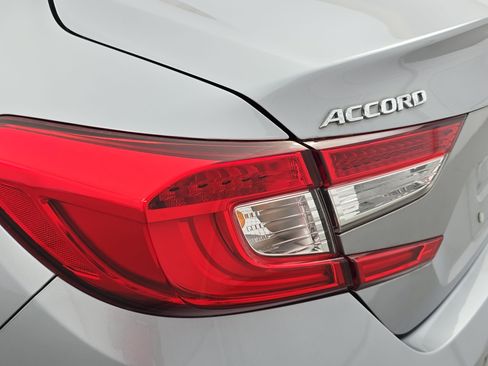 Used 2022 Honda Accord Touring image 34