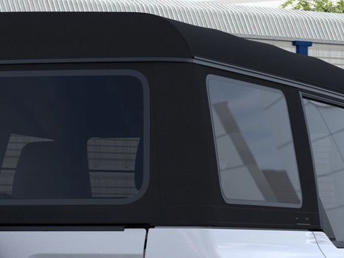 New 2025 Ford Bronco 4-Door image 25