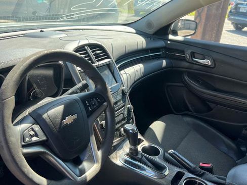 Used 2015 Chevrolet Malibu LT image 9