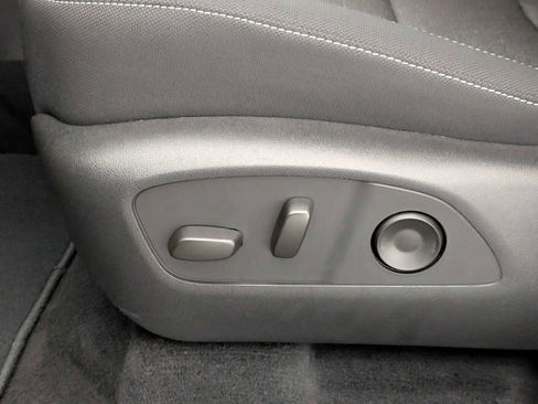 New 2026 Chevrolet Traverse LT w/ Enhanced Driving Package image 18