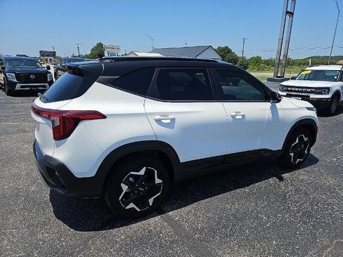 Used 2025 Kia Seltos S FWD image 8