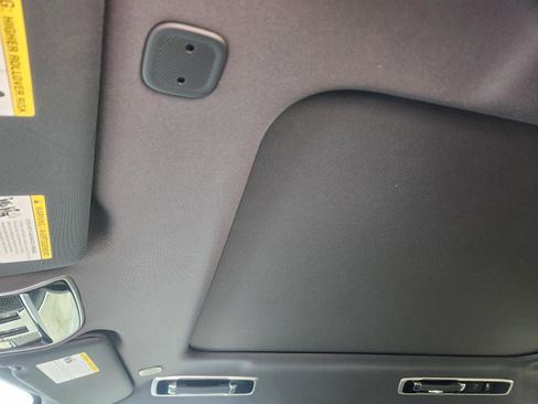 New 2025 Land Rover Range Rover SE image 20