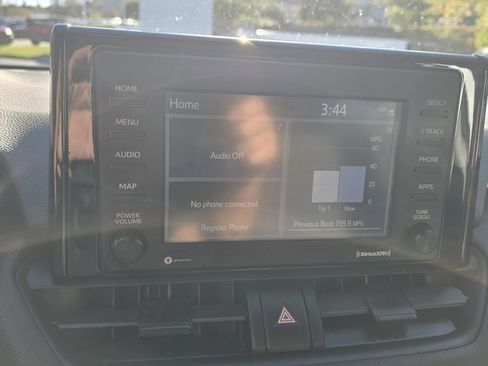 Certified 2020 Toyota RAV4 XLE w/ Convenience Package image 26