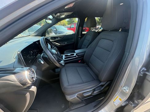 Used 2025 Chevrolet Equinox LT FWD image 37