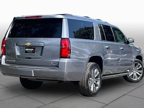 Used 2018 Chevrolet Suburban Premier AWD/4WD image 12