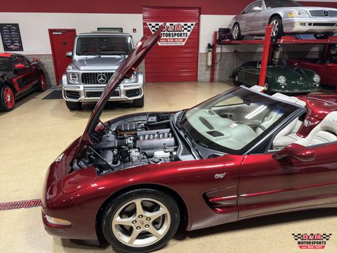 Used 2003 Chevrolet Corvette Convertible w/ Preferred Equipment Group1 image 32