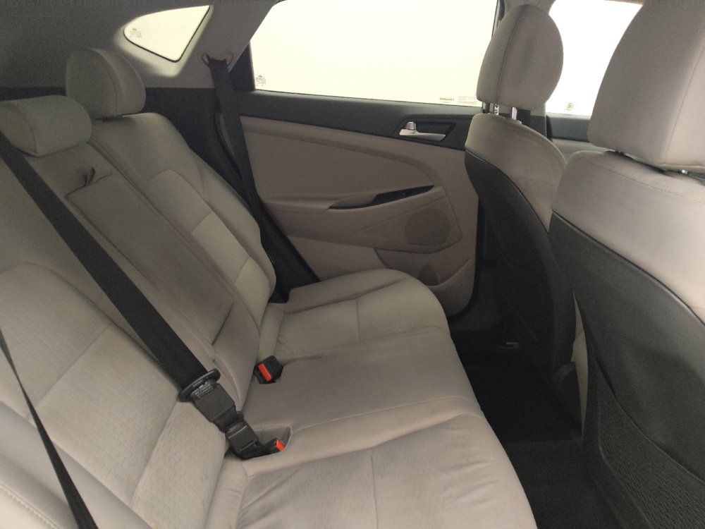 Used 2020 Hyundai Tucson Value FWD image 19