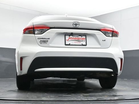 Used 2021 Toyota Corolla LE image 37