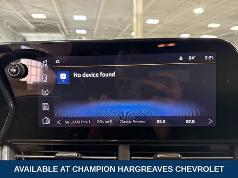 Used 2025 Chevrolet Trax ACTIV w/ Driver Confidence Package FWD image 18