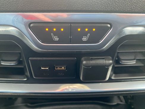 Used 2019 GMC Sierra 1500 SLT w/ SLT Convenience Package image 22