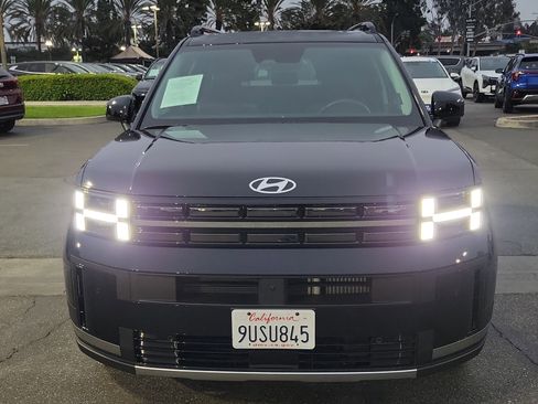 Used 2025 Hyundai Santa Fe Limited image 6
