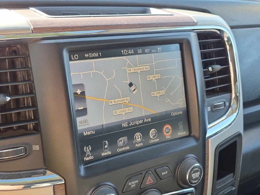 Used 2015 RAM 1500 Laramie w/ Convenience Group AWD/4WD image 23