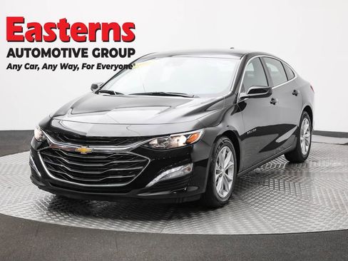 Used 2024 Chevrolet Malibu LT image 1