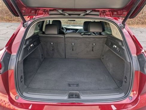 Used 2023 Buick Envision Essence image 30