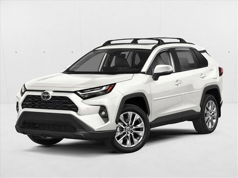 Used 2025 Toyota RAV4 XLE FWD image 1