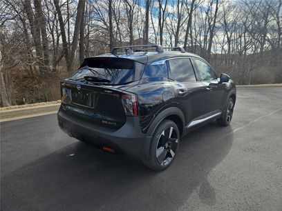 New 2026 Nissan Kicks SR w/ Cold Weather Package