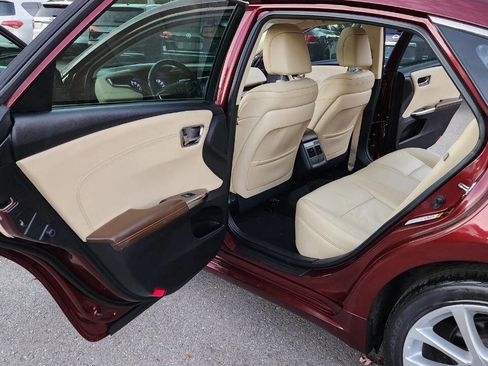 Used 2013 Toyota Avalon XLE Touring image 31