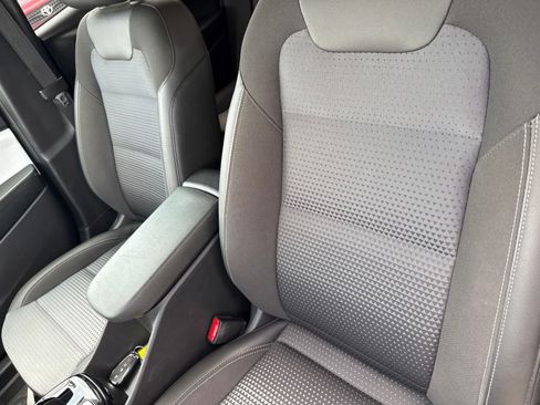 Used 2024 Chevrolet Trax LT w/ Driver Confidence Package FWD image 15