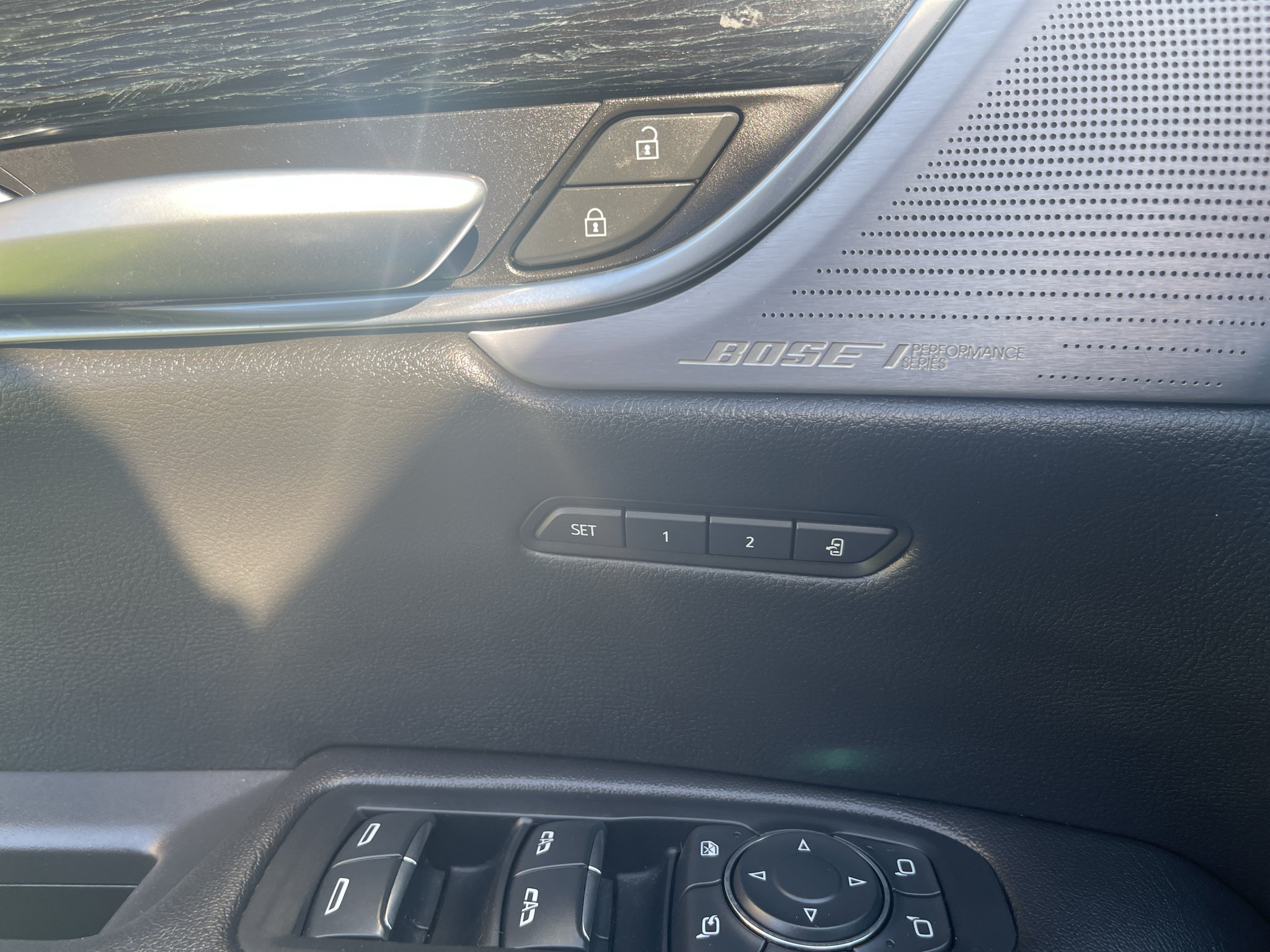Used 2024 Cadillac XT5 Premium Luxury w/ Technology Package AWD/4WD image 17