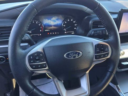 Used 2023 Ford Explorer XLT w/ Equipment Group 202A image 10