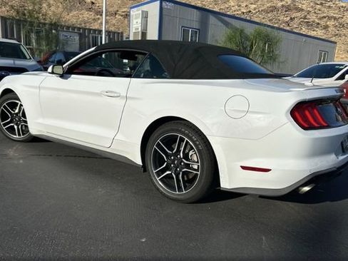 Used 2022 Ford Mustang Premium RWD image 4
