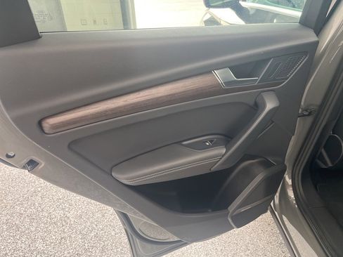 Used 2024 Audi Q5 2.0T Premium Plus image 30