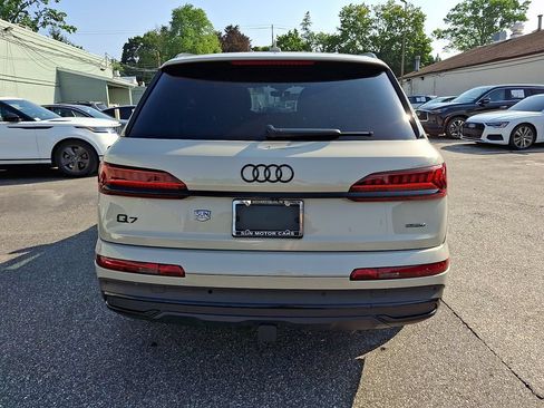 Used 2023 Audi Q7 3.0T Premium Plus w/ Premium Plus Package AWD/4WD image 5